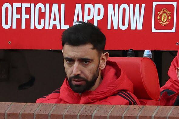 Carrick Backs Bruno Fernandes After Man Utd Rift