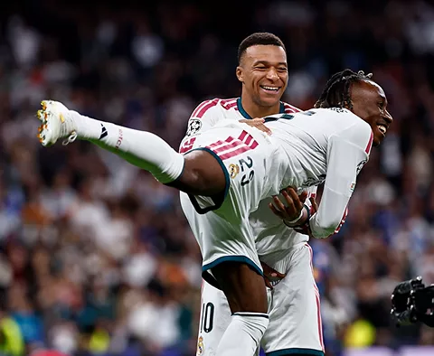 Real Madrid Win 4-1 as Stars Dazzle Against Leipzig